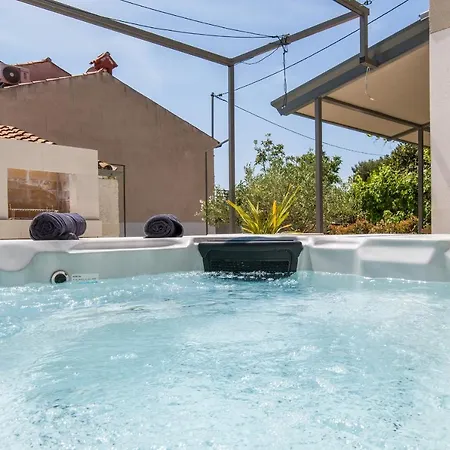 Holiday home Casa Viko Premantura